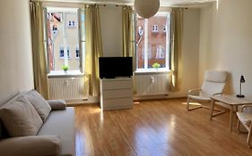 Apartament Długa 77